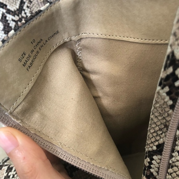 Urban Outfitters Thelma Ankle Boot - Picture 13 of 16